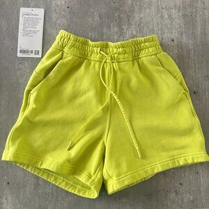 Lululemon Loungeful High-Rise Short 4" – Electric Lemon Size 0